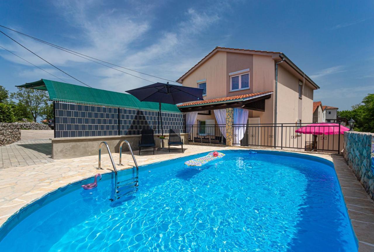 Apartment With A Private Swimming Pool, Garden & Bbq Gostinjac Exterior foto